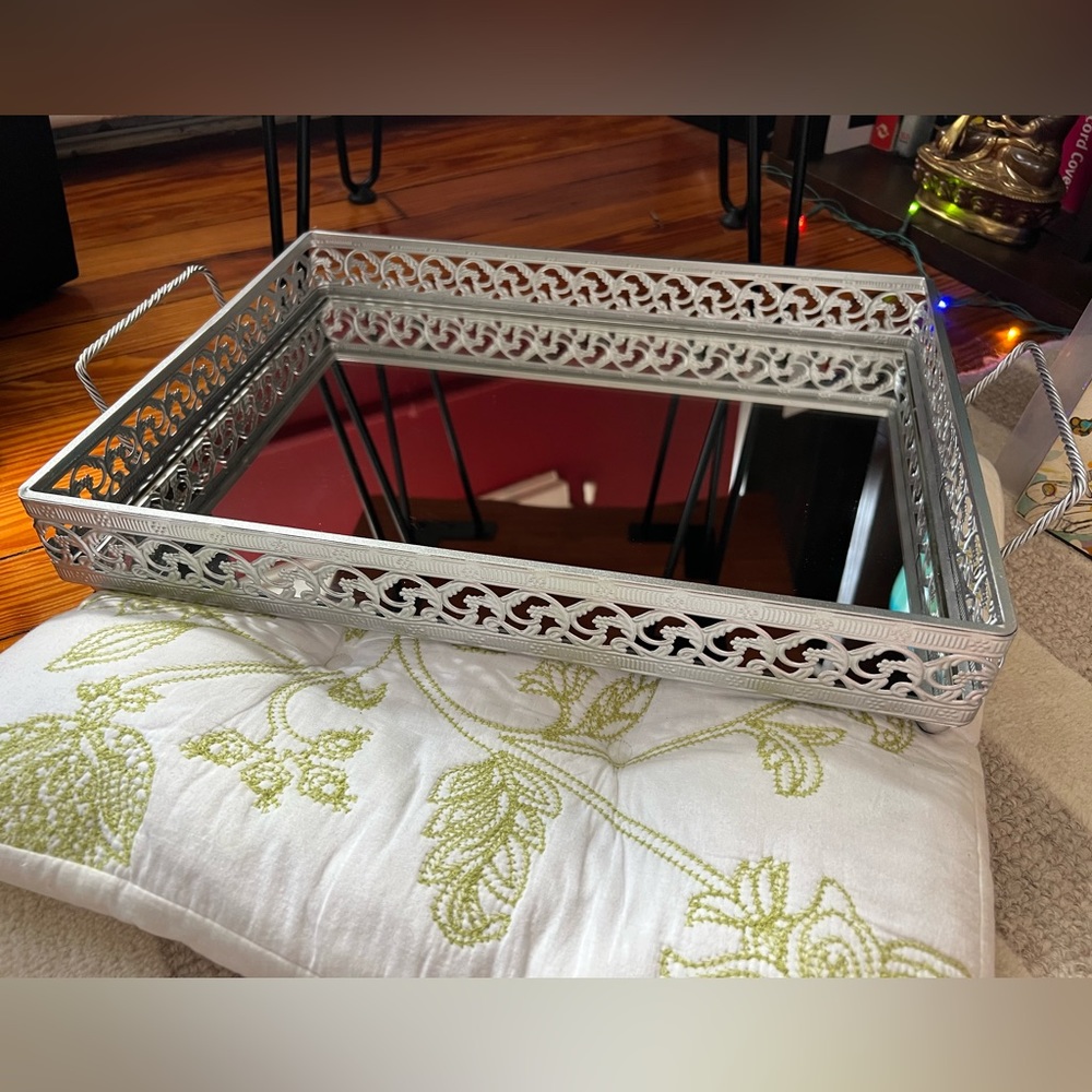 Elegant Mirrored Tray
